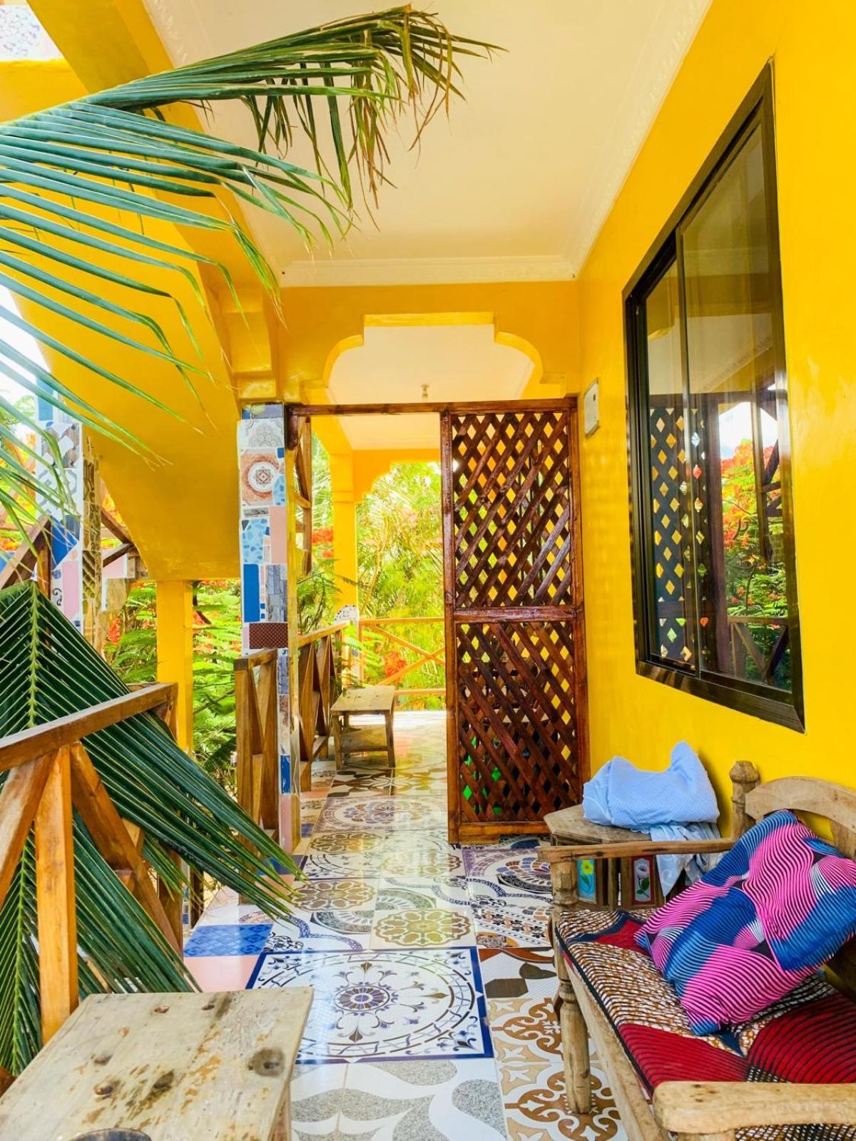 Coccobello Zanzibar Нунгви